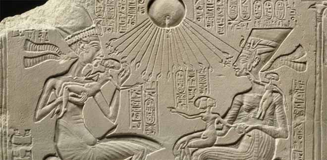Nefertiti Akhenaten Aton