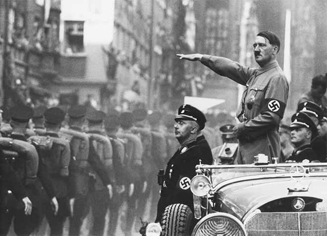 Parade Hitler